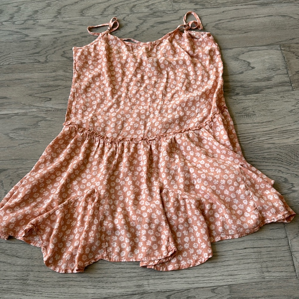 Wild fable spaghetti strap flower dress, new - tag removed to wash